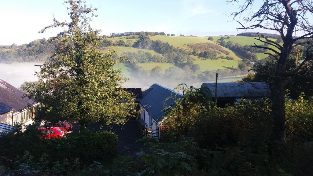 Rhiwiau Self Catering Carmarthen Exterior foto